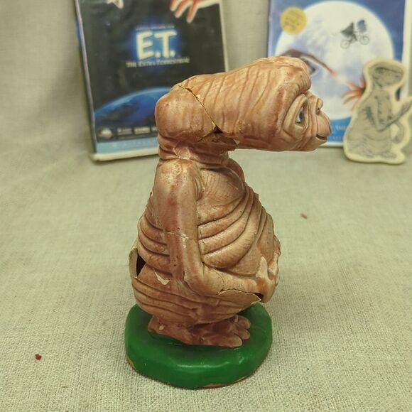 E.T. The Extra-Terrestrial (VHS, 1982) THX Digitally Remastered VHS & DVD - Picture 13 of 16